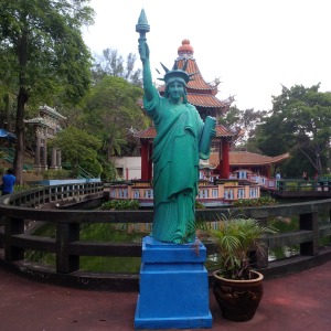 Mini Statue of Liberty in Singapore
